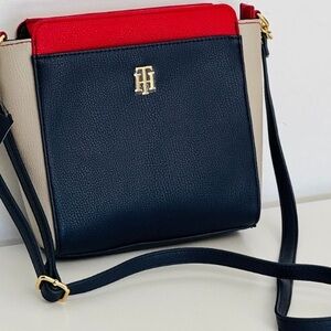 New!TOMMY HILFIGER Blue Red Brown Cross Body